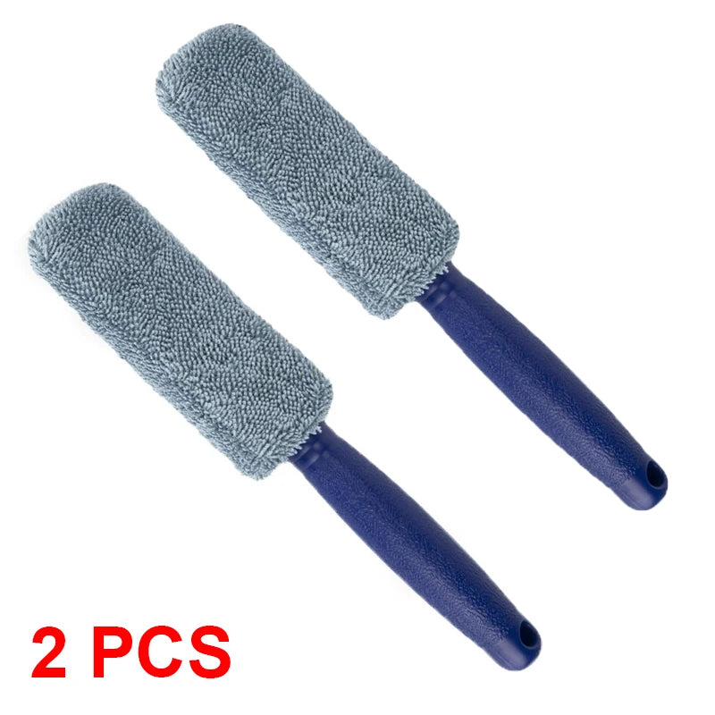 Set de 2 Cepillos de Microfibra para Lavado de Coche – Limpiador de Llantas y Maletero con Mango de Plástico