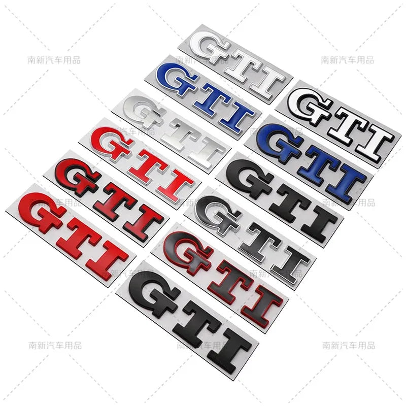 Emblema Metálico 3D GTI – Para Parrilla o Maletero | Compatible con VW Golf MK2 a MK8