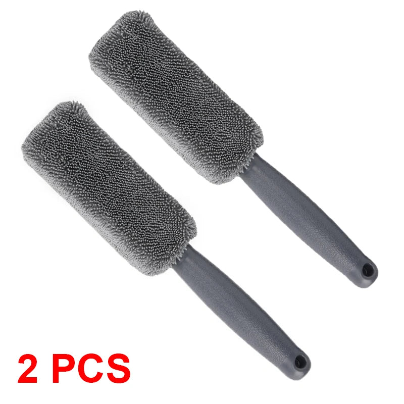 Set de 2 Cepillos de Microfibra para Lavado de Coche – Limpiador de Llantas y Maletero con Mango de Plástico